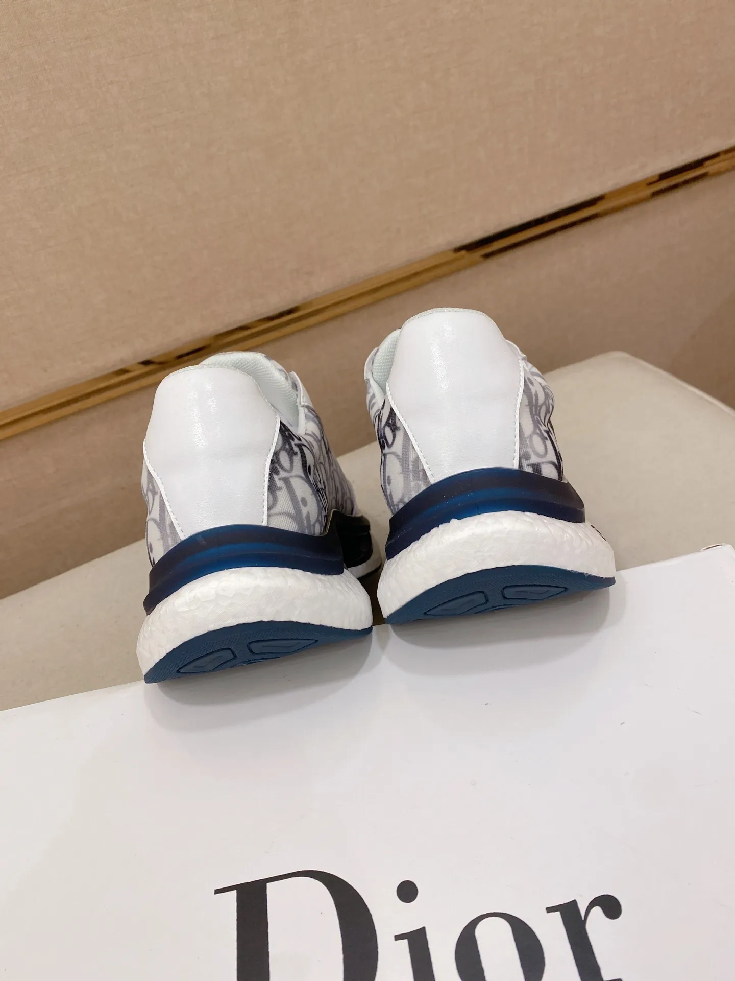 Men's shoes💰 462💰🇮🇹🇮🇹Dior d The new model is on sale at the same time at the counter. The upper 🇮🇹 is imported Italian first-layer cowhide, and the lining is fully imported sheepskin 💪💪. It is a complete 1⃣️ to 1⃣️ replica 🇮🇹💪💪, ⚠ Sole: The original sole is specially provided by the original factory. The exclusive movable molded sole is super comfortable. ⚠Original factory single goods, 🔍🔍high quality, you can enter and leave the counter at will, welcome to compare⚠. Code number:38-44